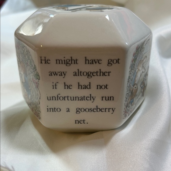 Peter Rabbit bank - Picture 7 of 9